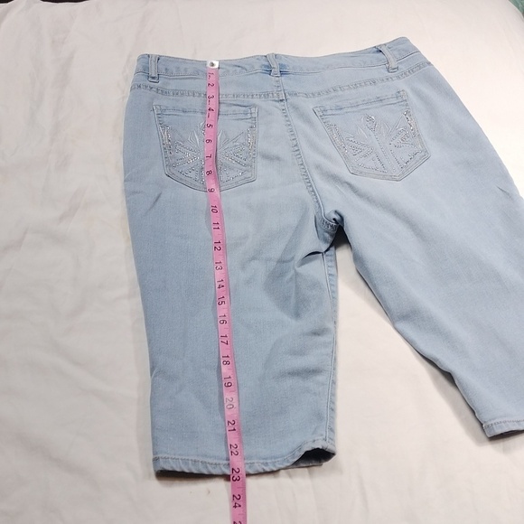 Code Bleu women's denim shorts size 10P - Picture 9 of 15